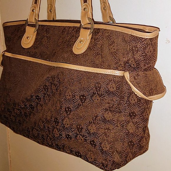 Anne Klein New York Lion Monogram Large Woven Laptop/Tote - Picture 1 of 5